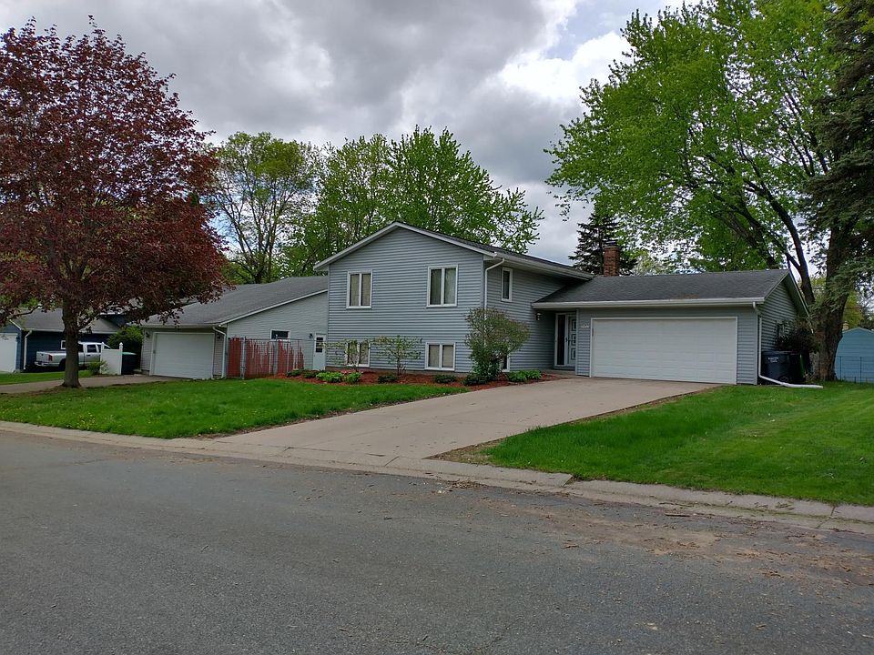 1st image of 2452 Cowern Pl E