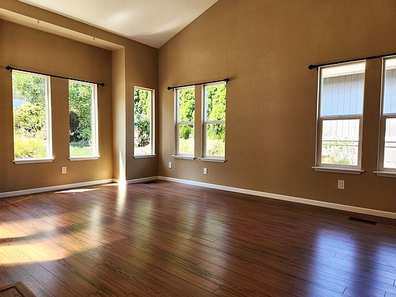 2nd image of 5709 69th Avenue Ct W