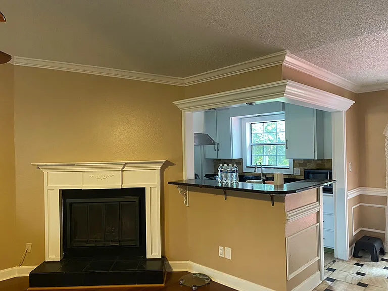 1364 Lawndale Rd — Photo 4