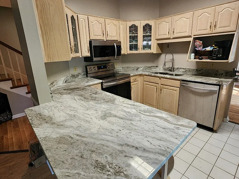123 Companion Way — Photo 26