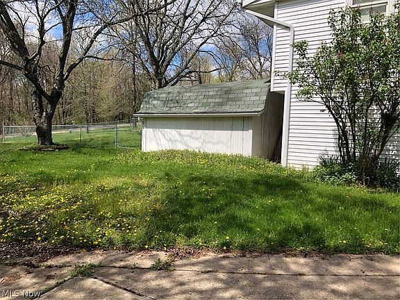 5th image of 109 Breezy Acres Rd