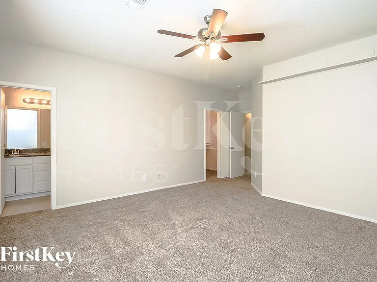 991 E Desert Moon Trl — Photo 9