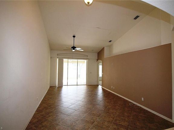 4th image of 8156 Tauren Ct