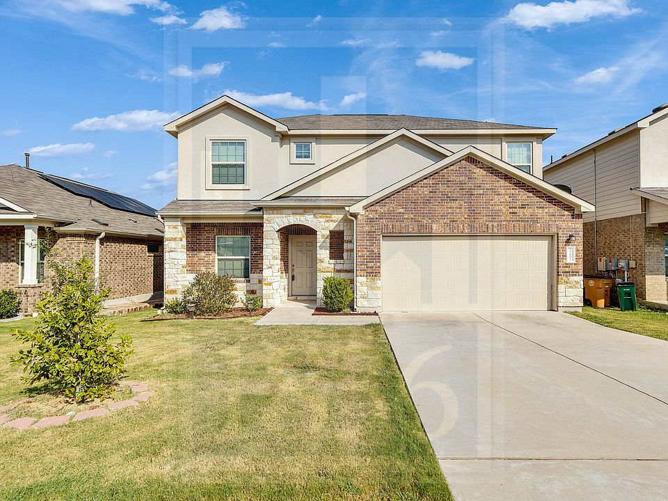 1st image of 11801 Reindeer Dr