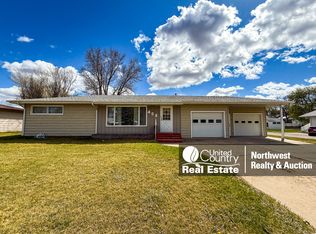 406 S 3rd St E, Malta, MT 59538