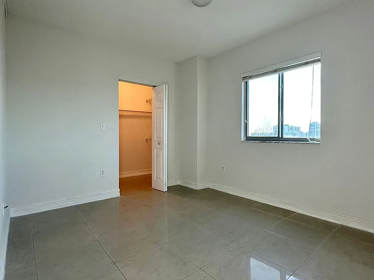Vista del Rio Apartments — Photo 60