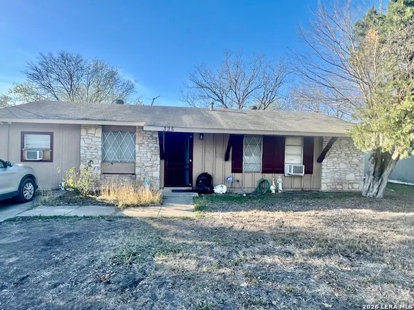 325 W Lindbergh, Universal City, TX 78148