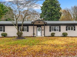 1302 Oak Grove Rd, Winston Salem, NC 27103