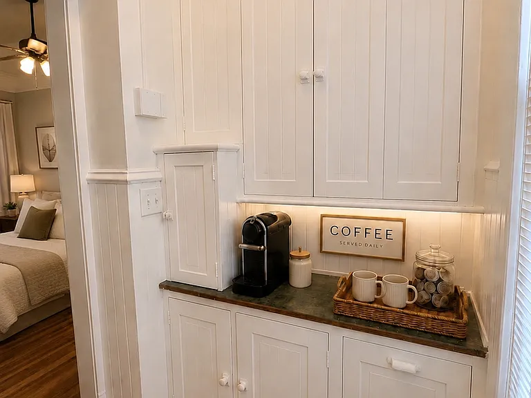 2652 Bryant Avenue South — Photo 12