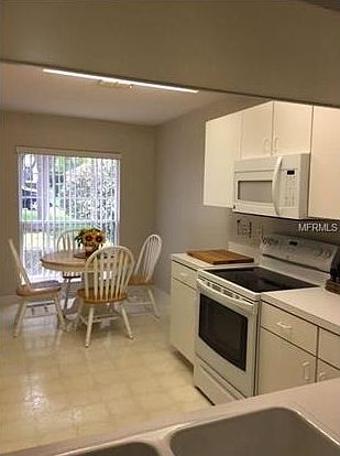 5th image of 3783 Eversholt St