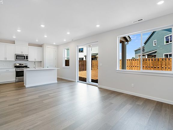 5th image of 18915 SW Twin Peaks Ln