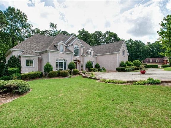 2nd image of 1420 Lakeshore Dr