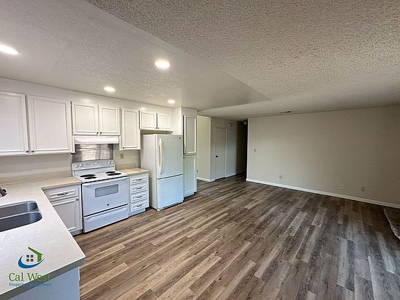 5th image of 421 Gwinn Ct