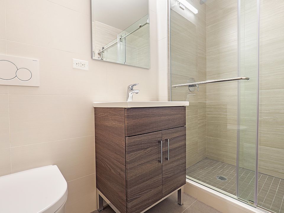 1st image of 235 W 48th St APT 29D