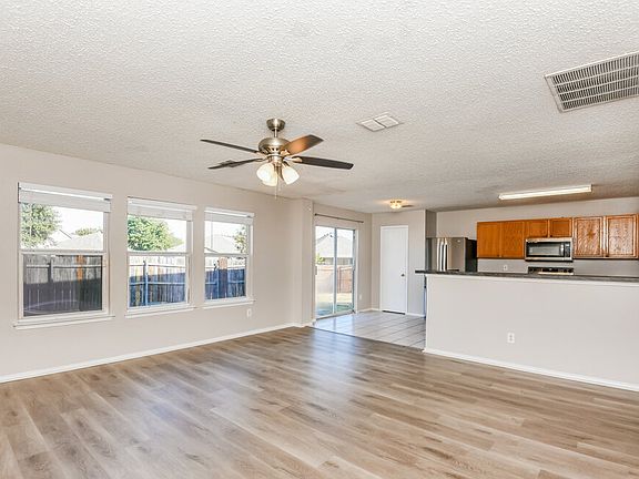5th image of 10024 Chapel Rock Dr