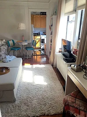 Rented by Dynamik Realty | media 11