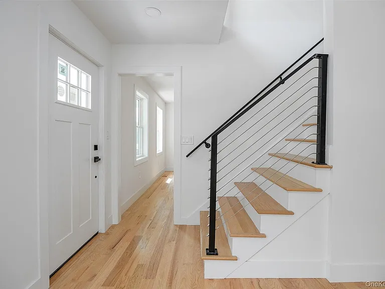 7441 S Broadway — Photo 18