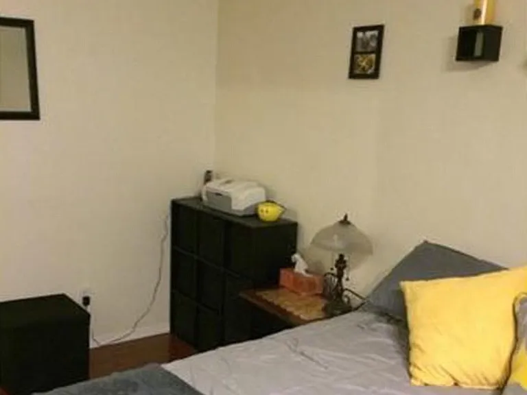 Upstairs Bedroom 2