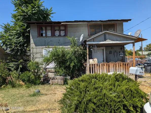 2810 S 1st St, Yakima, WA 98903