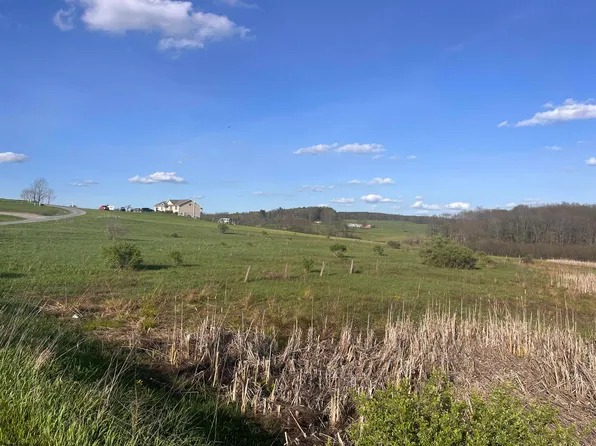 34 Meadow Lark Dr, Bruceton Mills, WV 26525