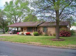 101 N Sowell St, Searcy, AR 72143