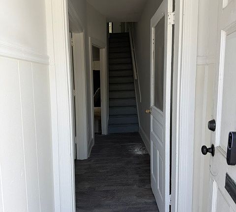 2nd image of 406 W King St