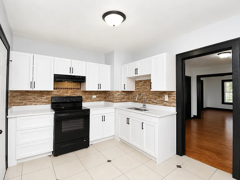 600 Sunderlin St #2 — Photo 10