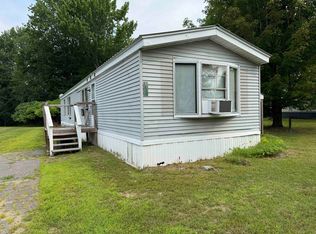 158 Oakwood Dr, Hyde Park, VT 05655