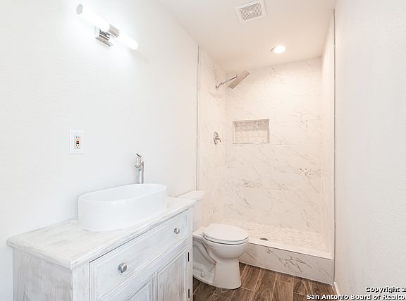 2nd image of 7334 Glen Arbor