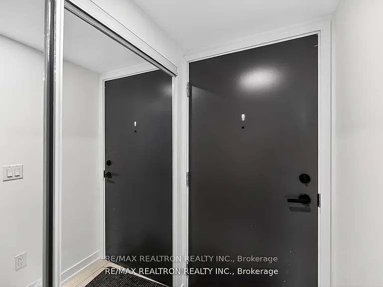 2033 Kennedy Rd #2008 — Photo 24