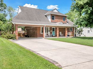 6100 Leewood Dr, Alexandria, VA 22310