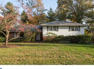 1823 Jody Rd, Meadowbrook, PA 19046