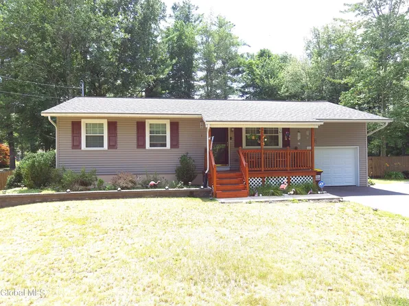 132 Hutchins Road, Ballston Spa, NY 12020