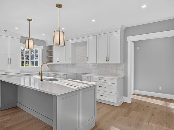 5th image of 533 Woods Hole Road UNIT E104
