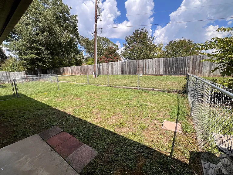 309 Laird Ln #105 — Photo 15