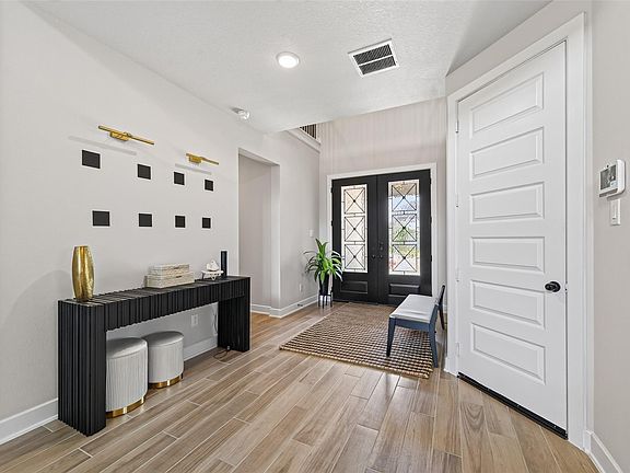 5th image of 508 Boot Springs Dr
