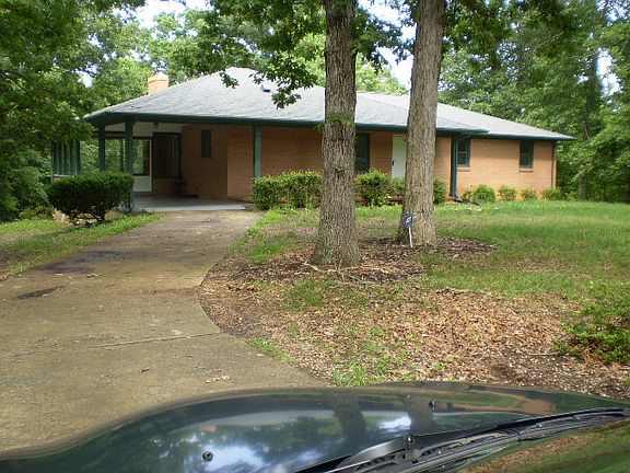2nd image of 1085 Luethels Ln
