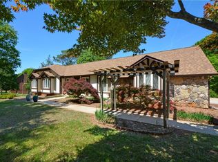 130 Hawn Rd, Fayetteville, GA 30215