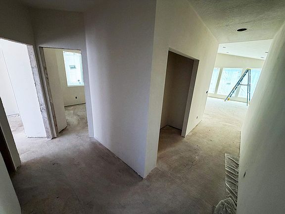 3rd image of 4238 E 21st Ave