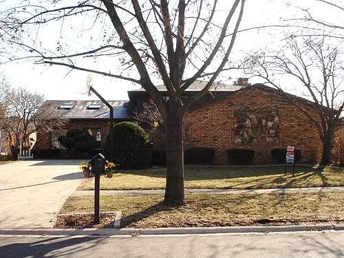 1st image of 10705 S Meadow Ln