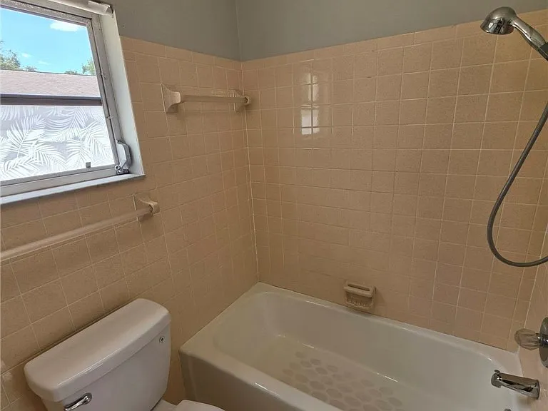 2702 Golf Hammock Dr — Photo 17