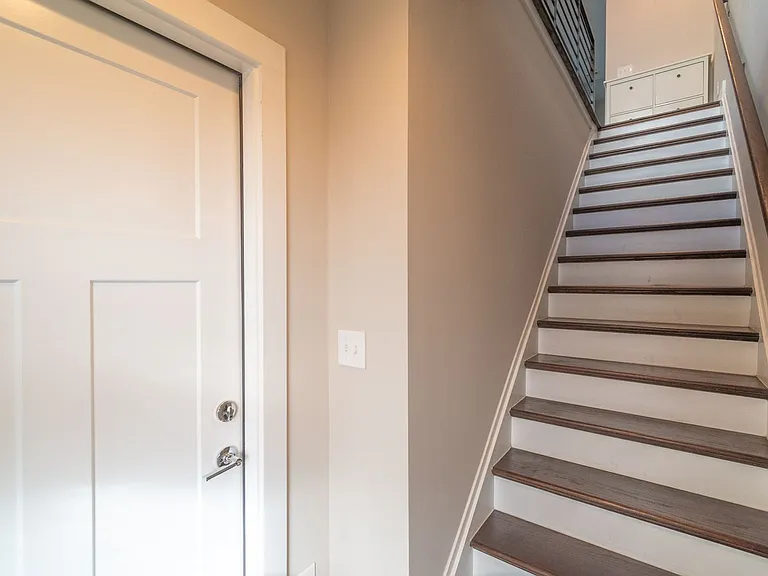 439 Southend Crossing Ln — Photo 5