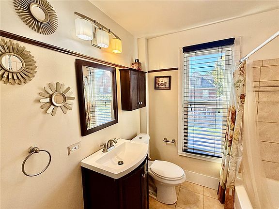21st image of 223 N Elm St