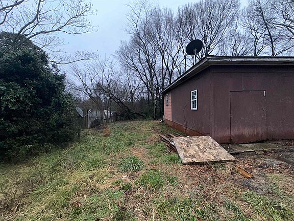 3rd image of 463 Carolina Dr