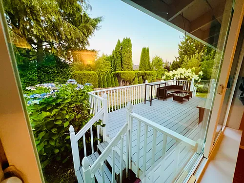 19536 55th Ave NE Photo 1