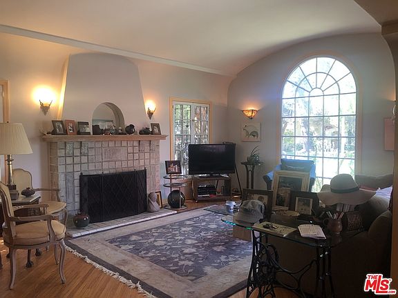 2nd image of 1168 S Sierra Bonita Ave