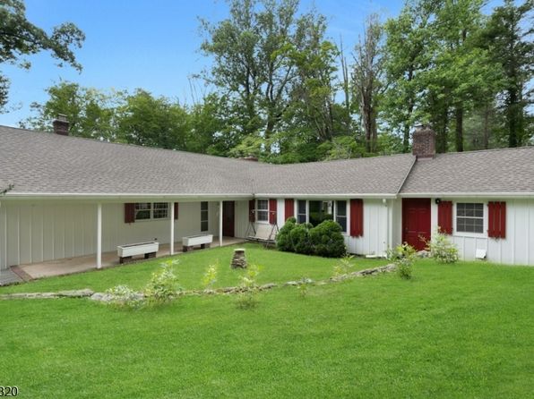 62 Gaston Rd