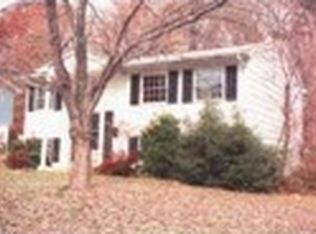 4508 Eastlawn Ave, Woodbridge, VA 22193