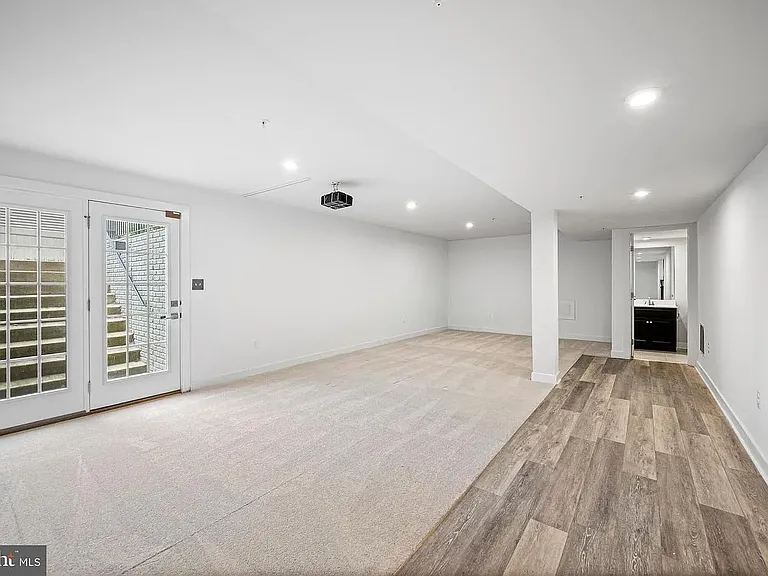 8225 E Branch Dr — Photo 16