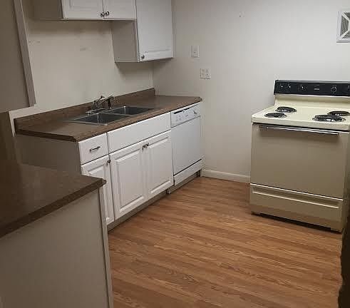 2nd image of 3606 Michigan Ave APT 4